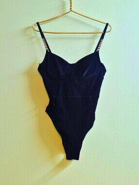 Chic Black Sweetheart Velvet Bodysuit with Chain Straps